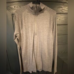 Smartwool 1/4 Zip 100% Merino 
Size L